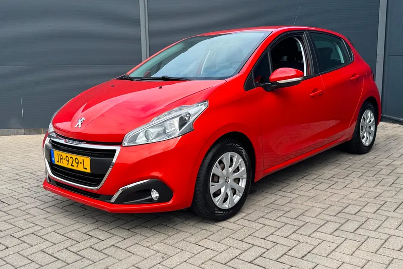 Peugeot 208 (2016)