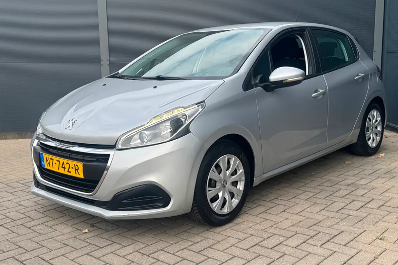 Peugeot 208 (2017)