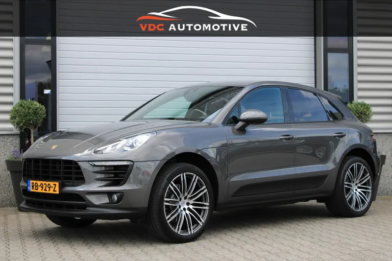 Porsche Macan (2017)