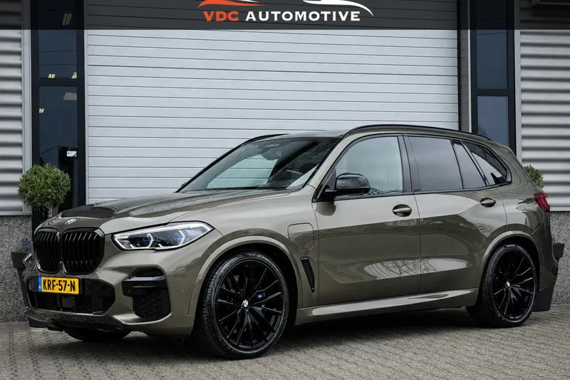 BMW X5 (2021)