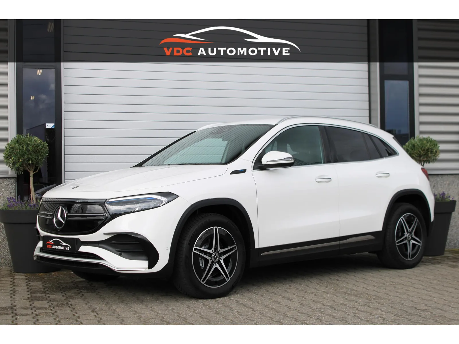 Mercedes-Benz EQA (2021) — foto 1
