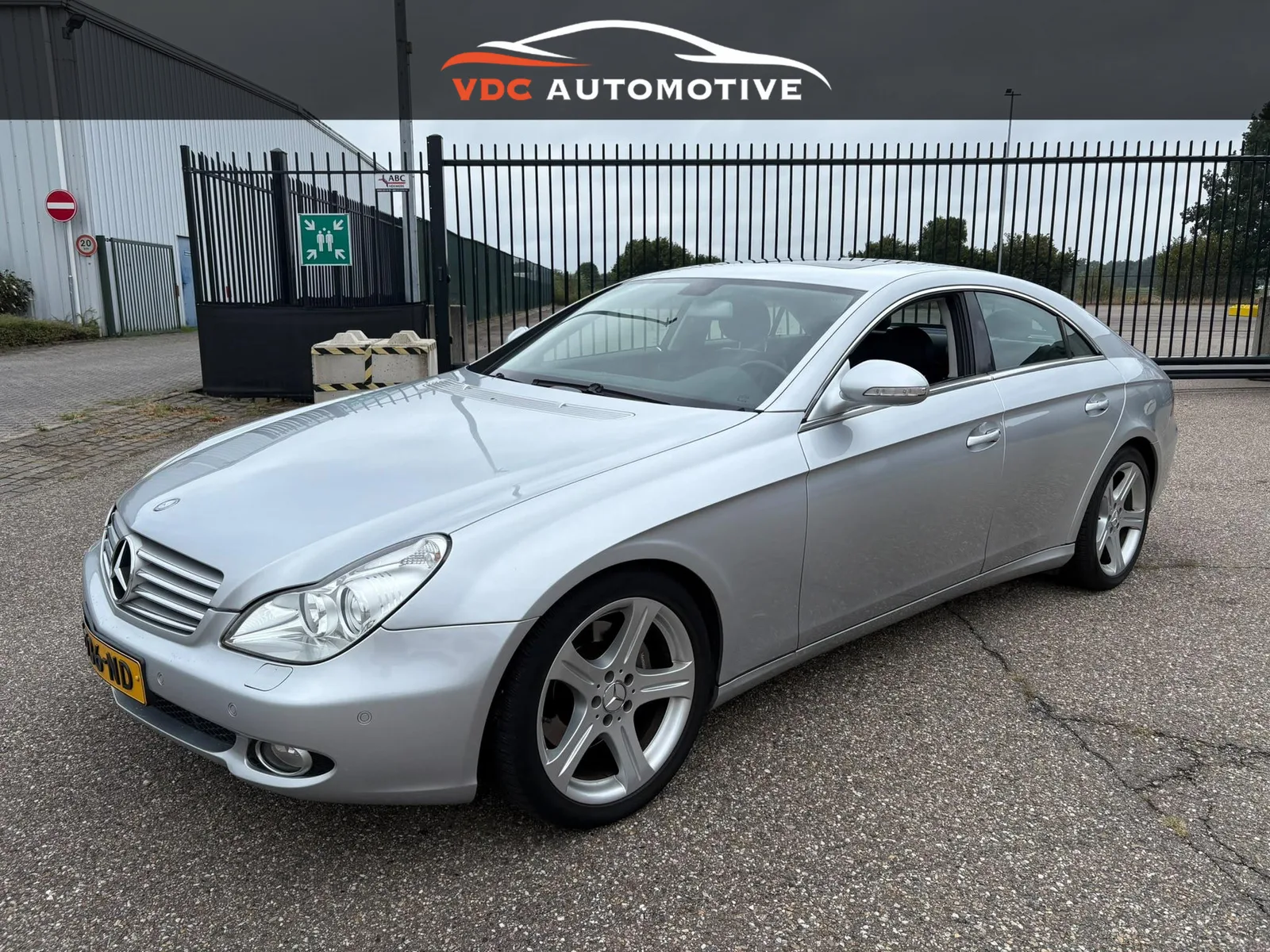 Mercedes-Benz CLS-Klasse (2004) — foto 1