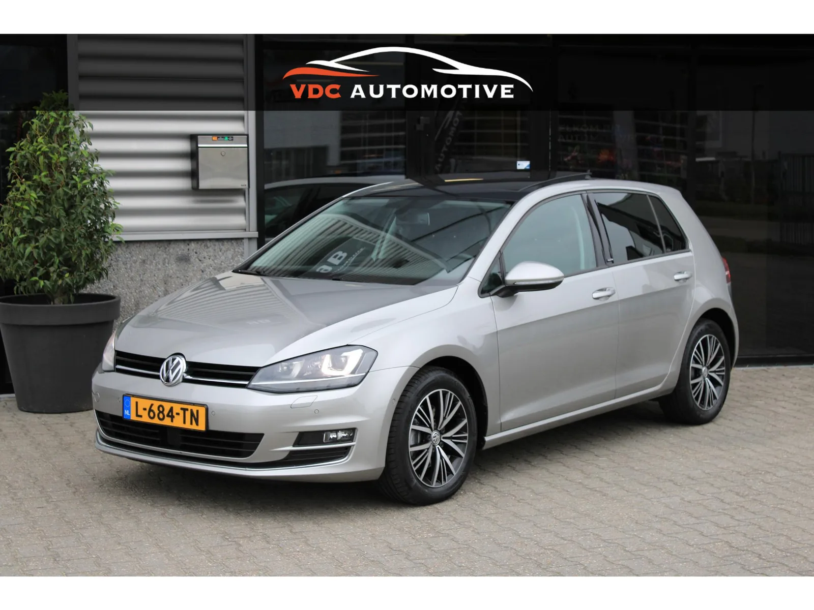 Volkswagen Golf (2016) — foto 1