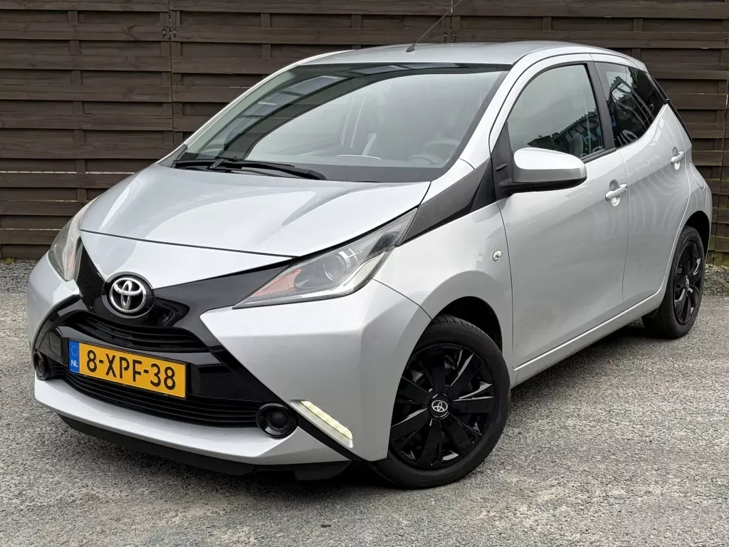 Toyota Aygo (2014) — foto 1