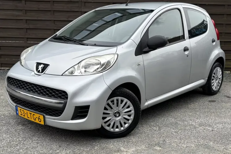 Peugeot 107 (2010)