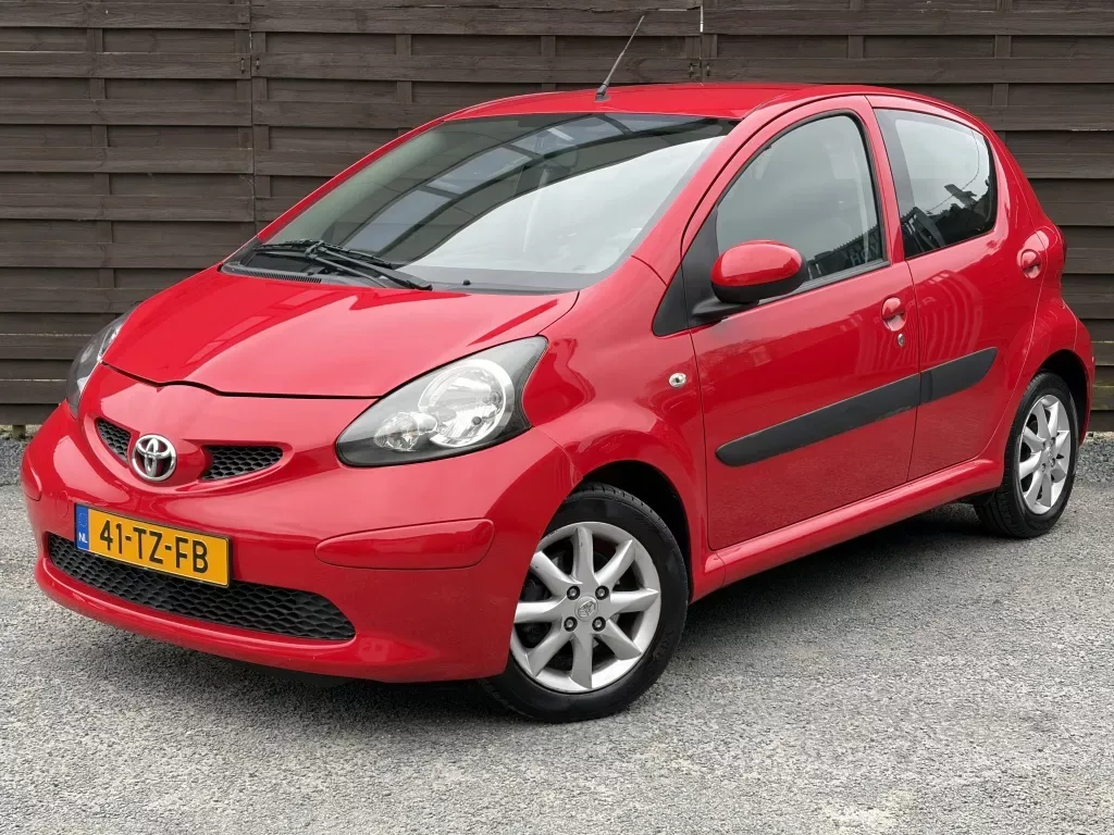 Toyota Aygo (2007) — foto 1