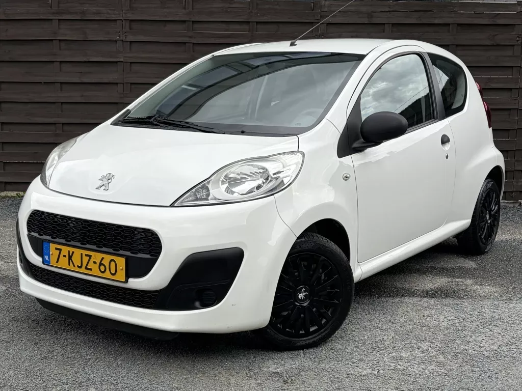 Peugeot 107 (2013) — foto 1