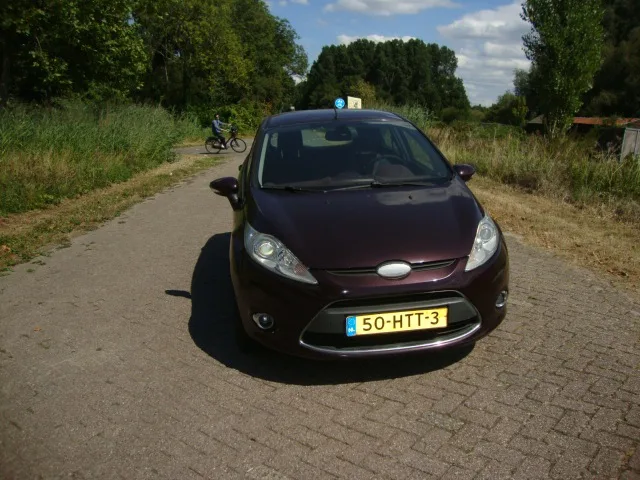 Ford Fiesta (2009) — foto 1