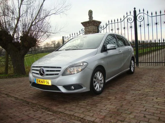 Mercedes-Benz B-Klasse (2013) — foto 1