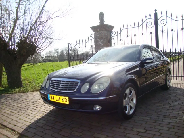 Mercedes-Benz E-Klasse (2003) — foto 1