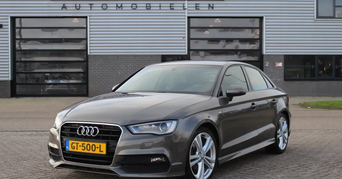 Audi A3 (2015) — foto 1