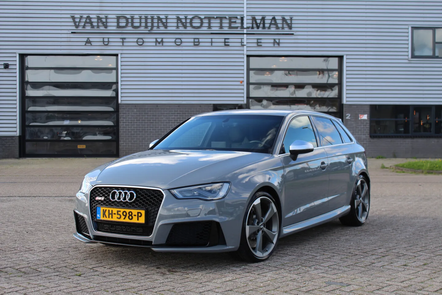 Audi RS 3 (2016) — foto 1