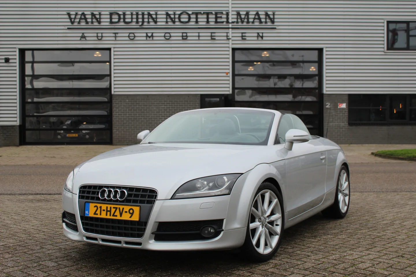 Audi TT (2007) — foto 1