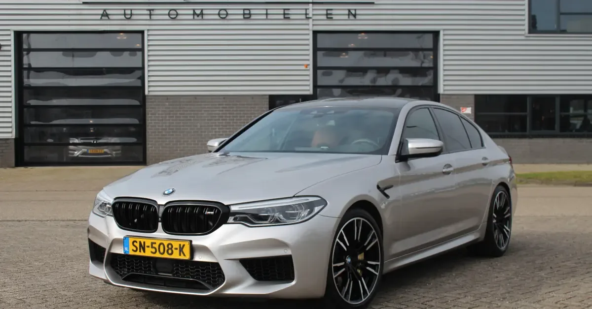 BMW M5 (2018) — foto 1