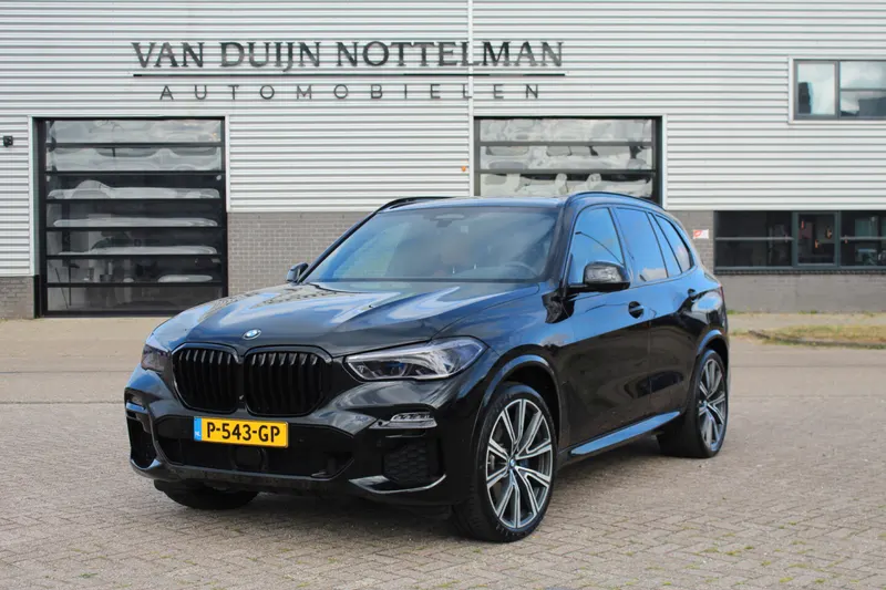 BMW X5 (2021)