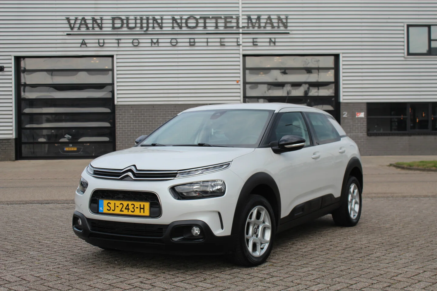 Citroën C4 Cactus (2018) — foto 1