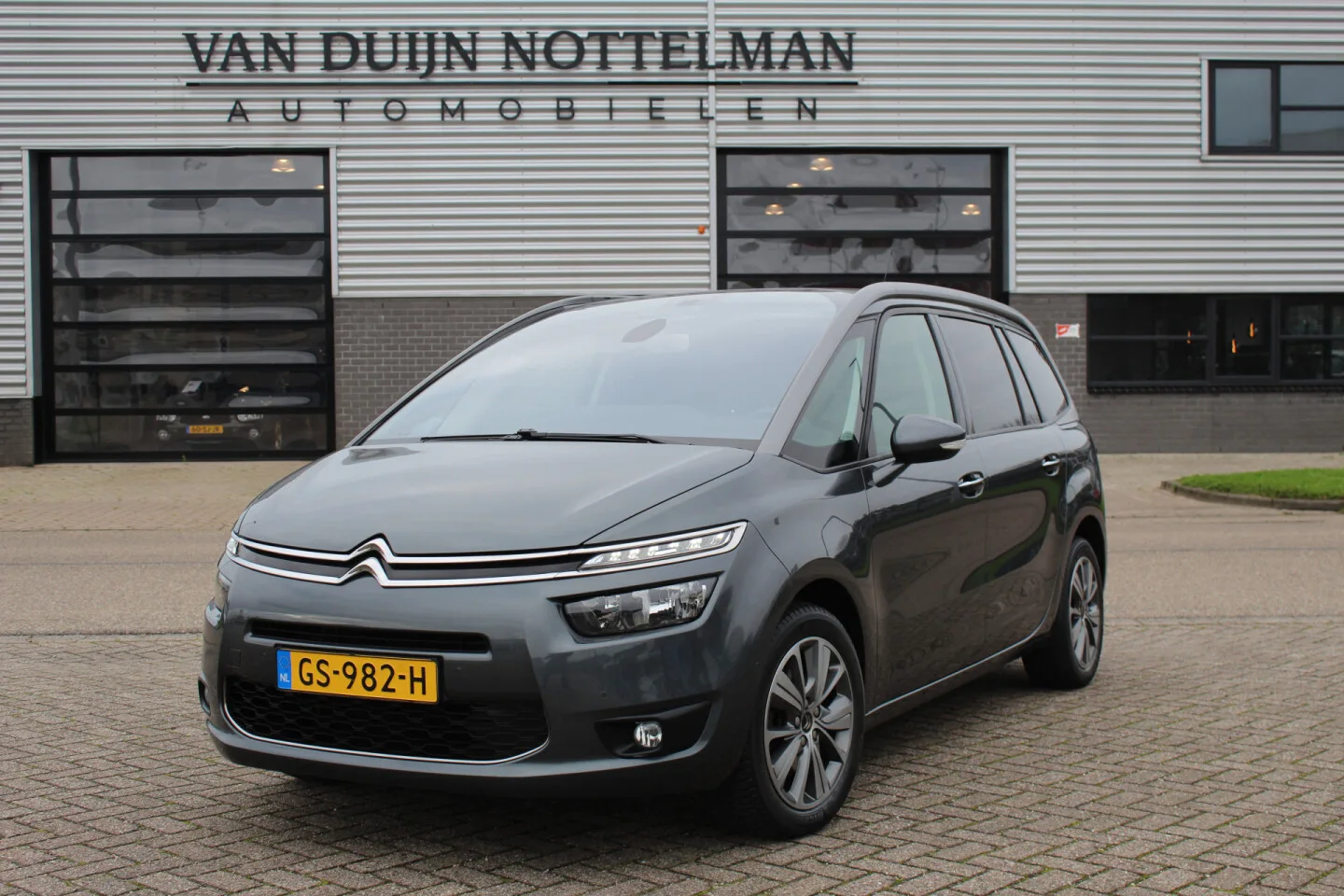 Citroën Grand C4 Picasso (2015) — foto 1