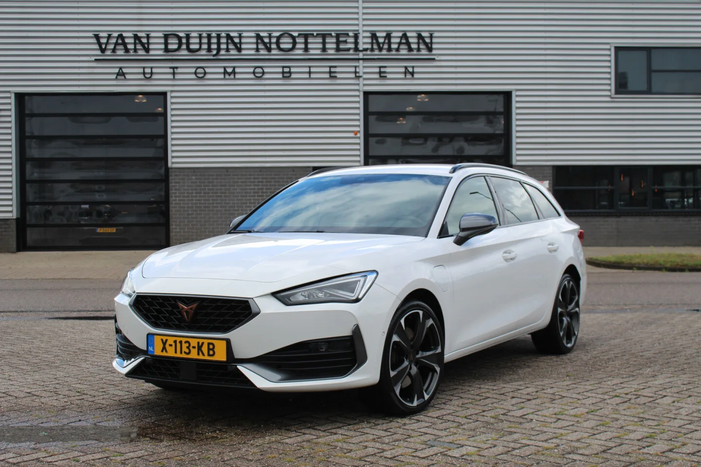 CUPRA Leon Sportstourer (2021) — foto 1