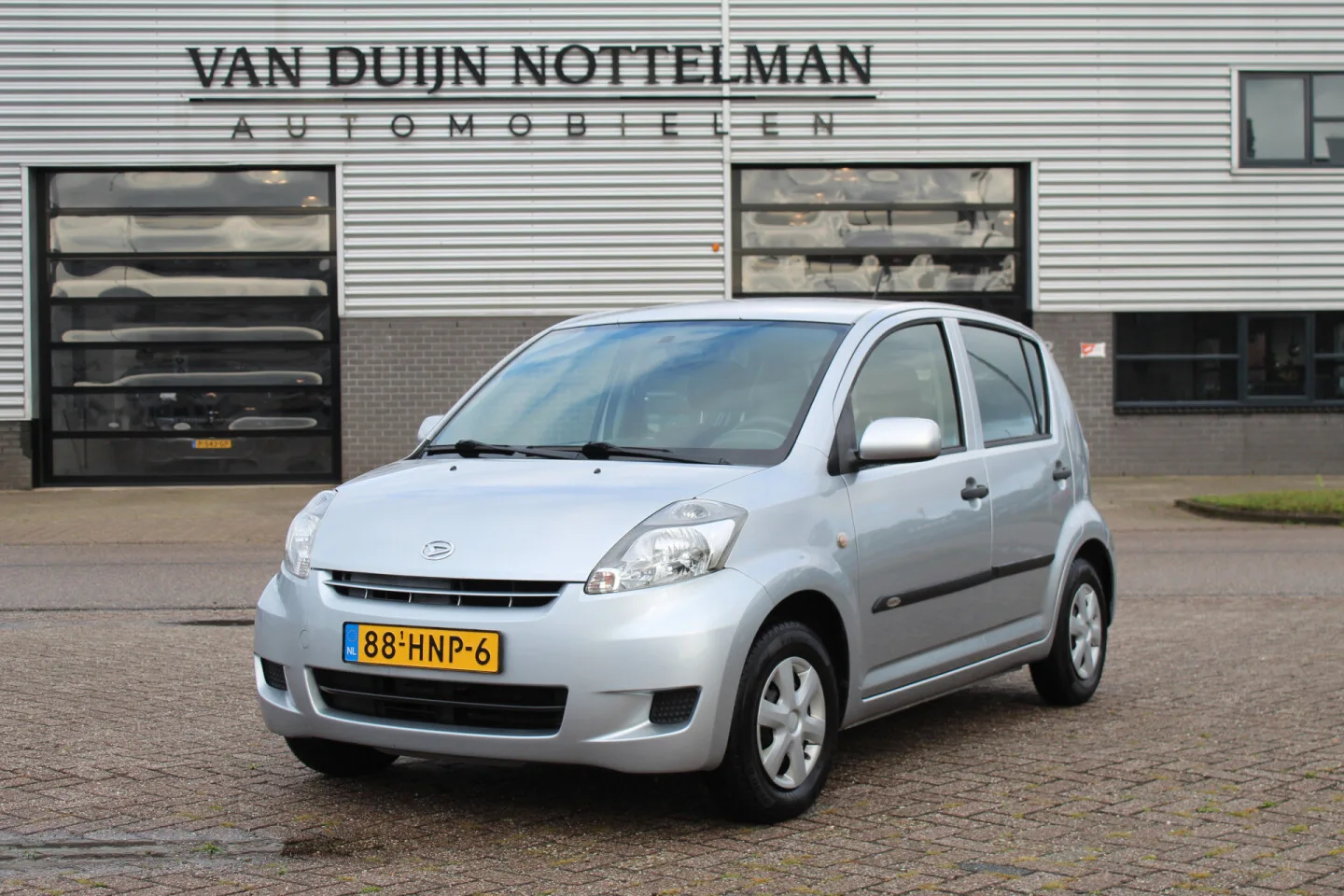 Daihatsu Sirion (2009) — foto 1