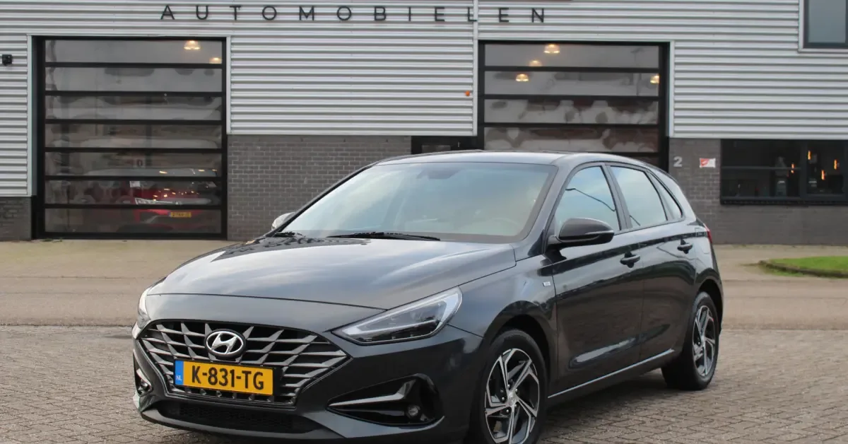 Hyundai i30 (2021) — foto 1
