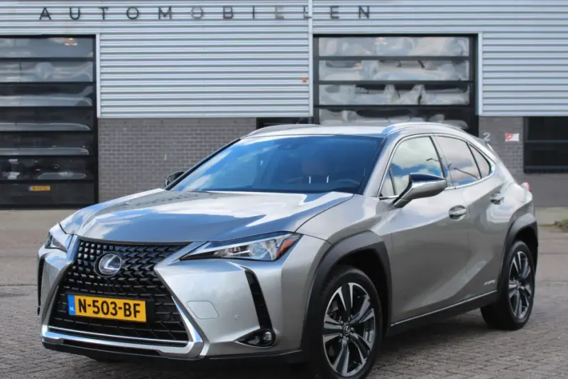 Lexus UX (2019)