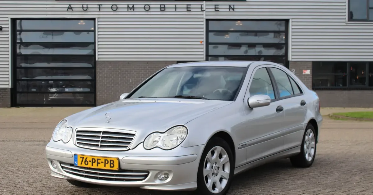 Mercedes-Benz C-Klasse (2004) — foto 1
