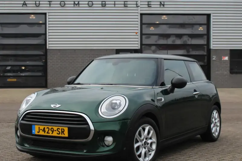 MINI One (2017)