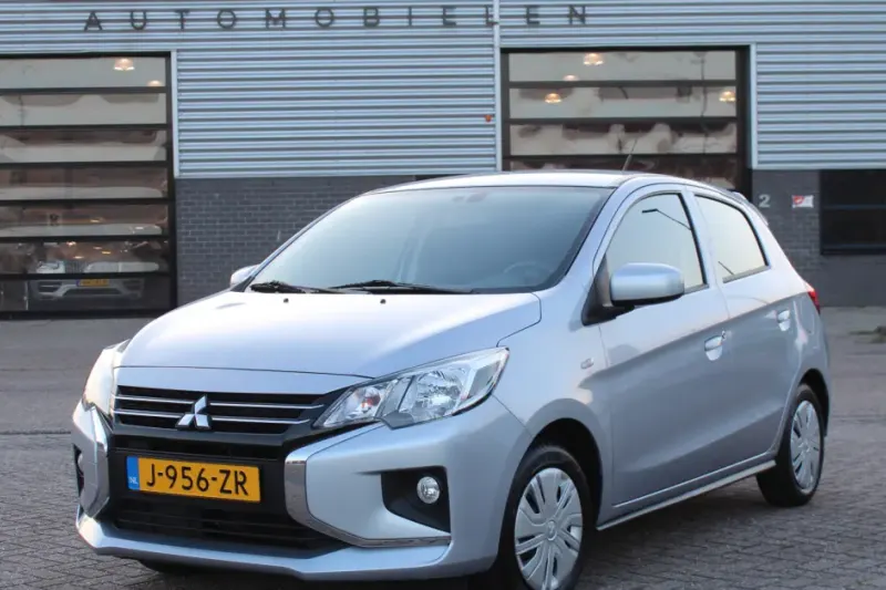 Mitsubishi Space (2020)