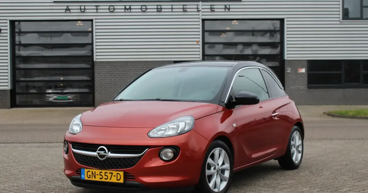 Opel Adam (2015) — foto 1