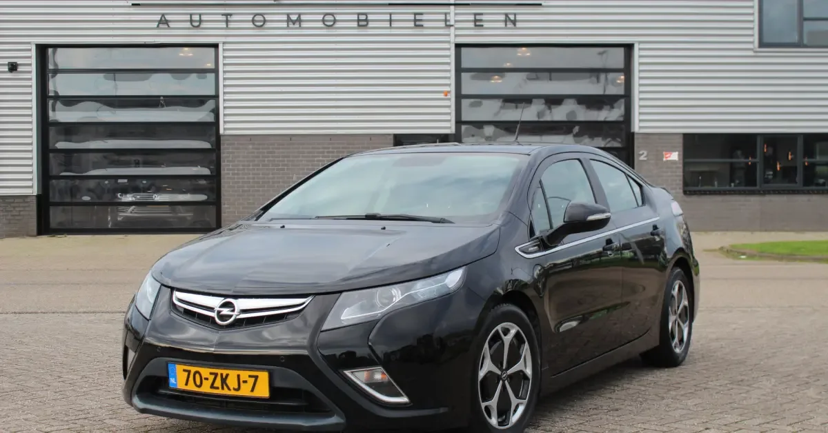 Opel Ampera (2012) — foto 1