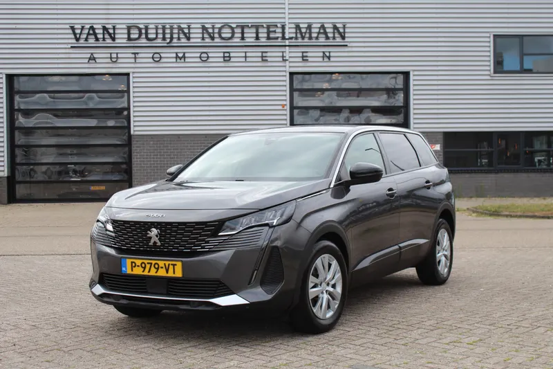 Peugeot 5008 (2022)