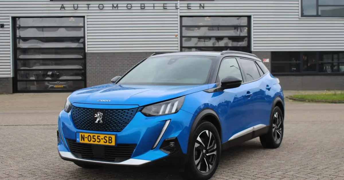 Peugeot e-2008 (2020) — foto 1