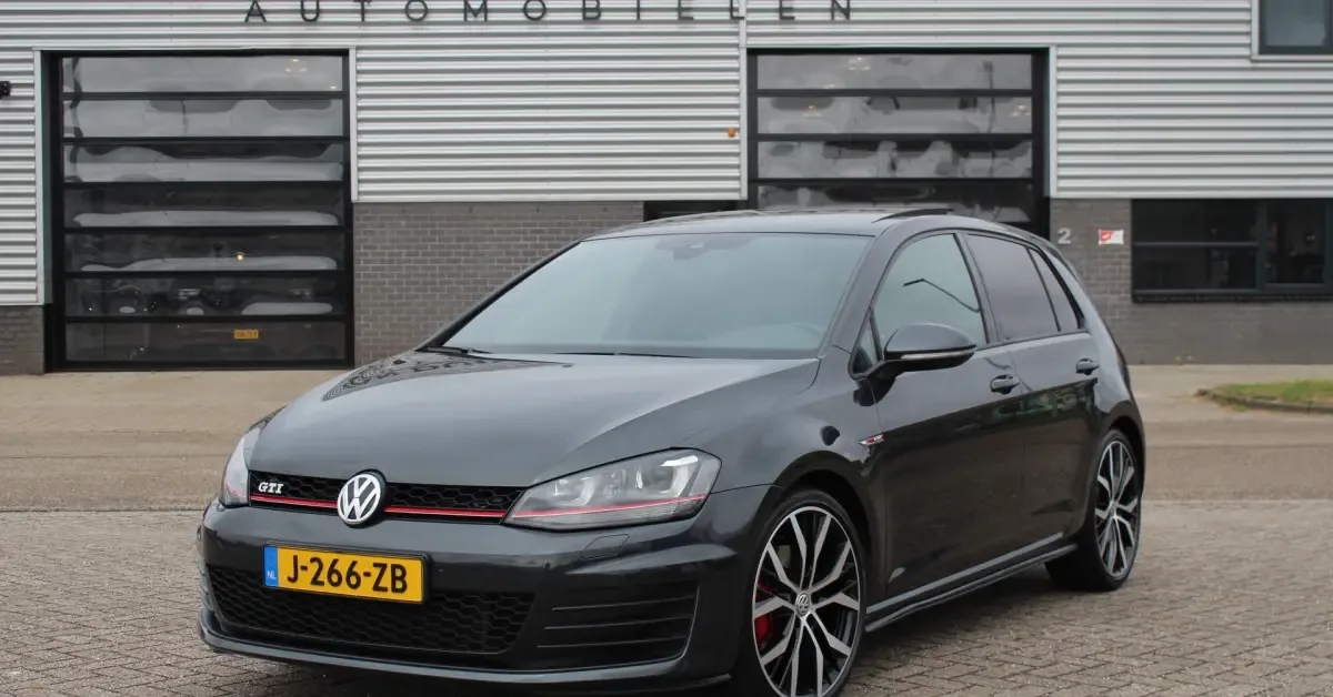 Volkswagen Golf (2016) — foto 1