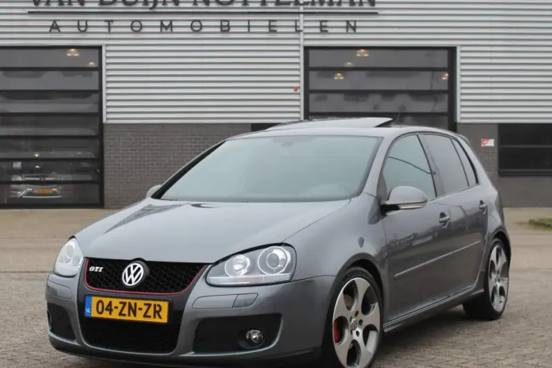 Volkswagen Golf (2008)
