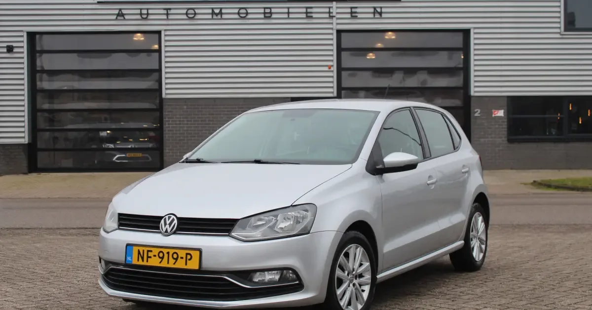Volkswagen Polo (2016) — foto 1