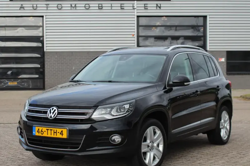 Volkswagen Tiguan (2012)