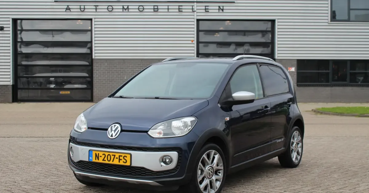 Volkswagen Up! (2014) — foto 1