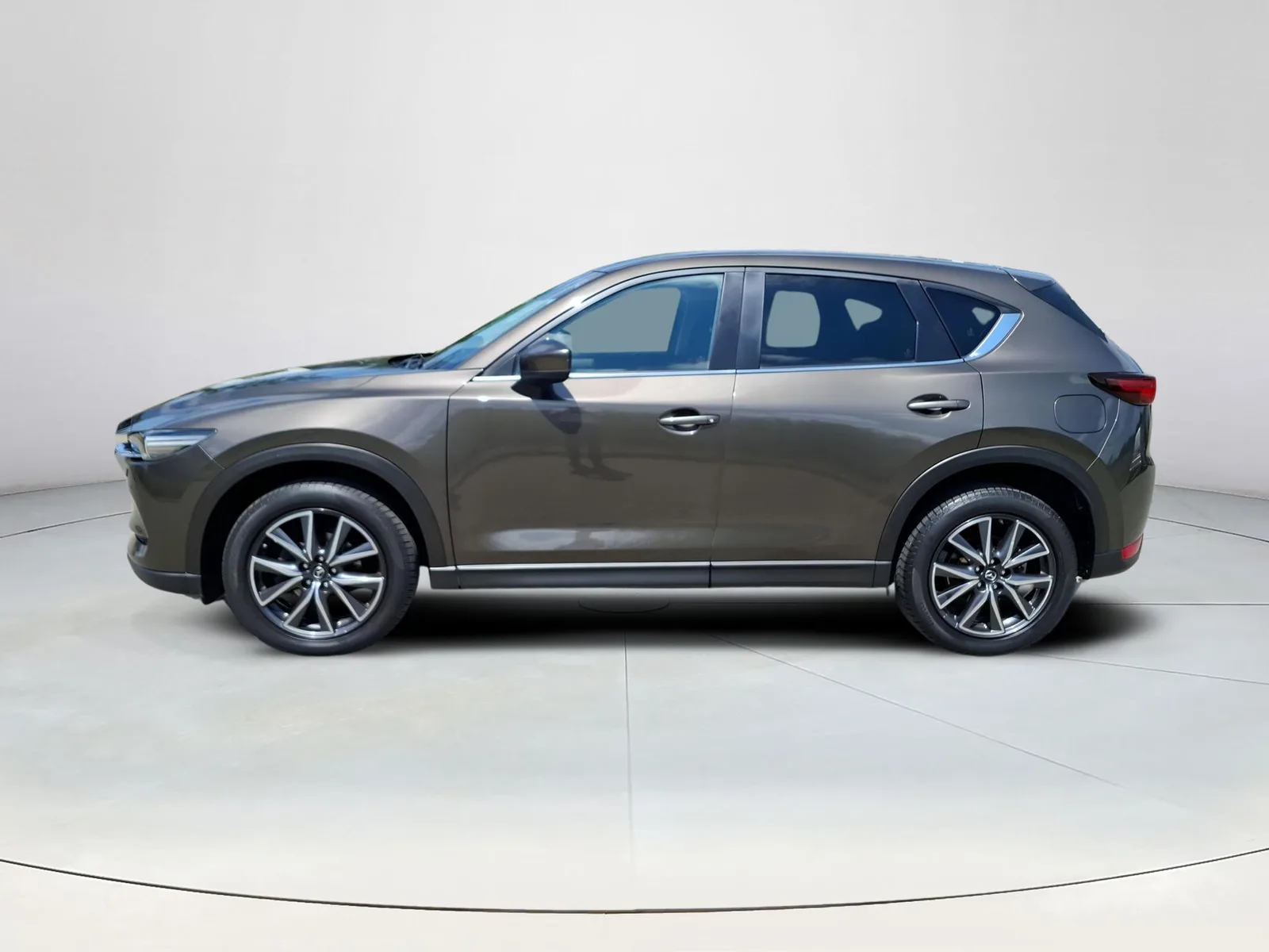 Mazda CX-5 (2018) — foto 1