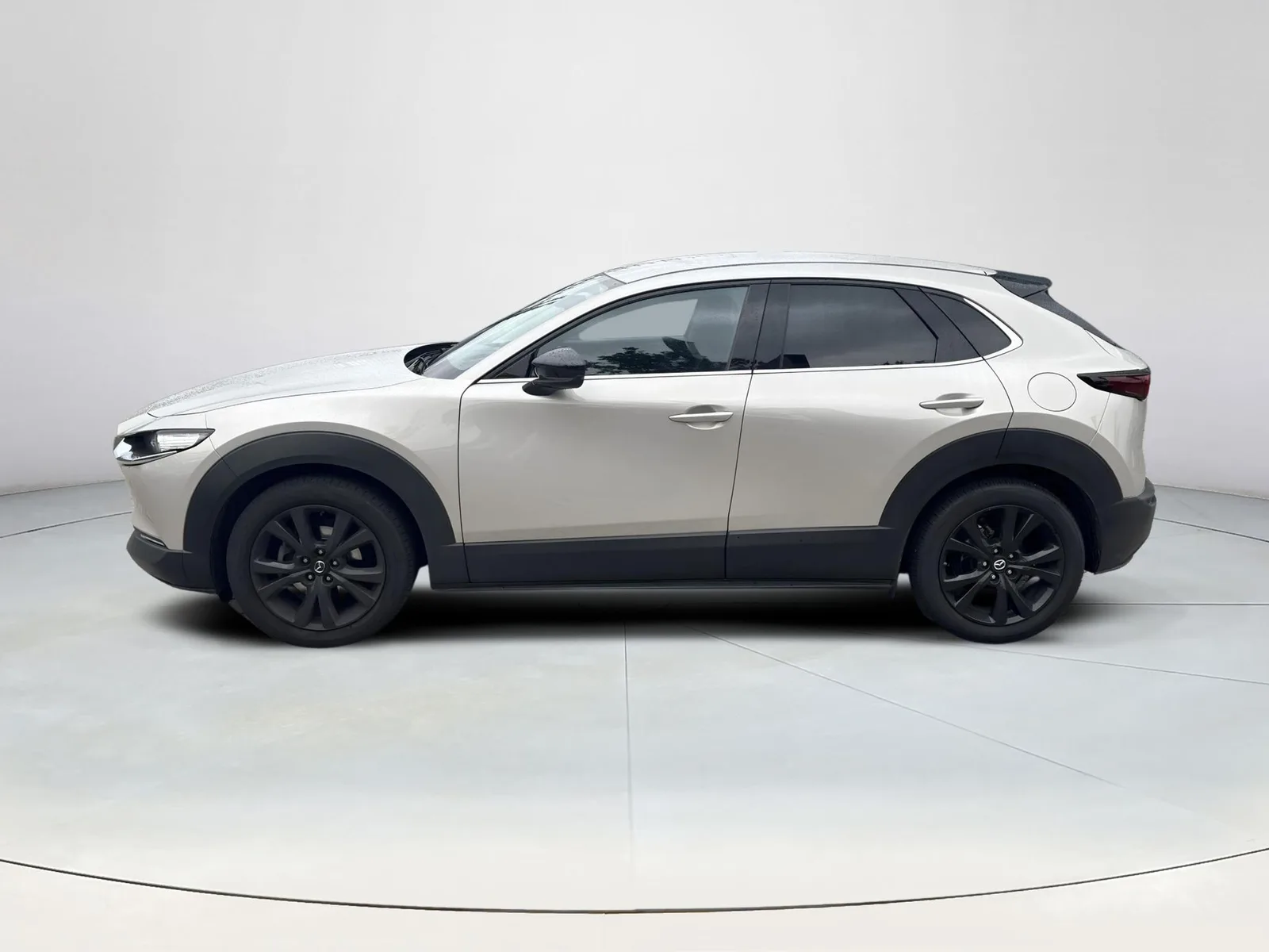 Mazda CX-30 (2024) — foto 1