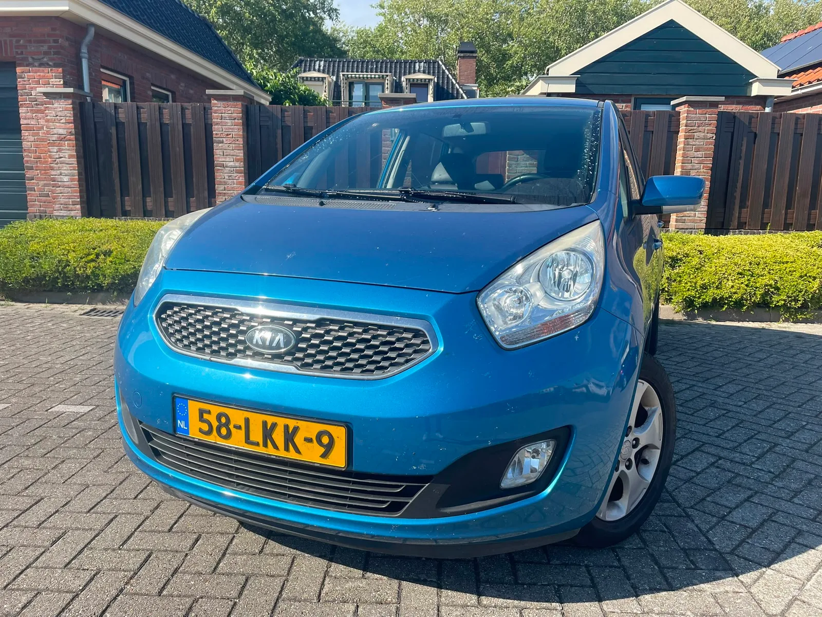 Kia Venga (2010) — foto 1