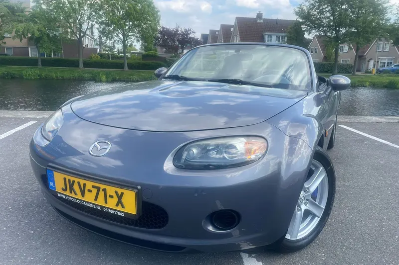 Mazda MX-5 (2006)