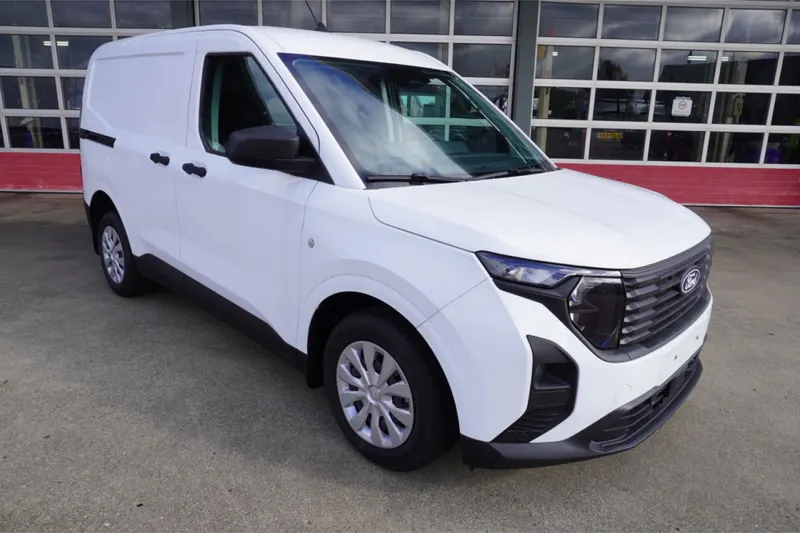 Ford Transit Courier (2024)