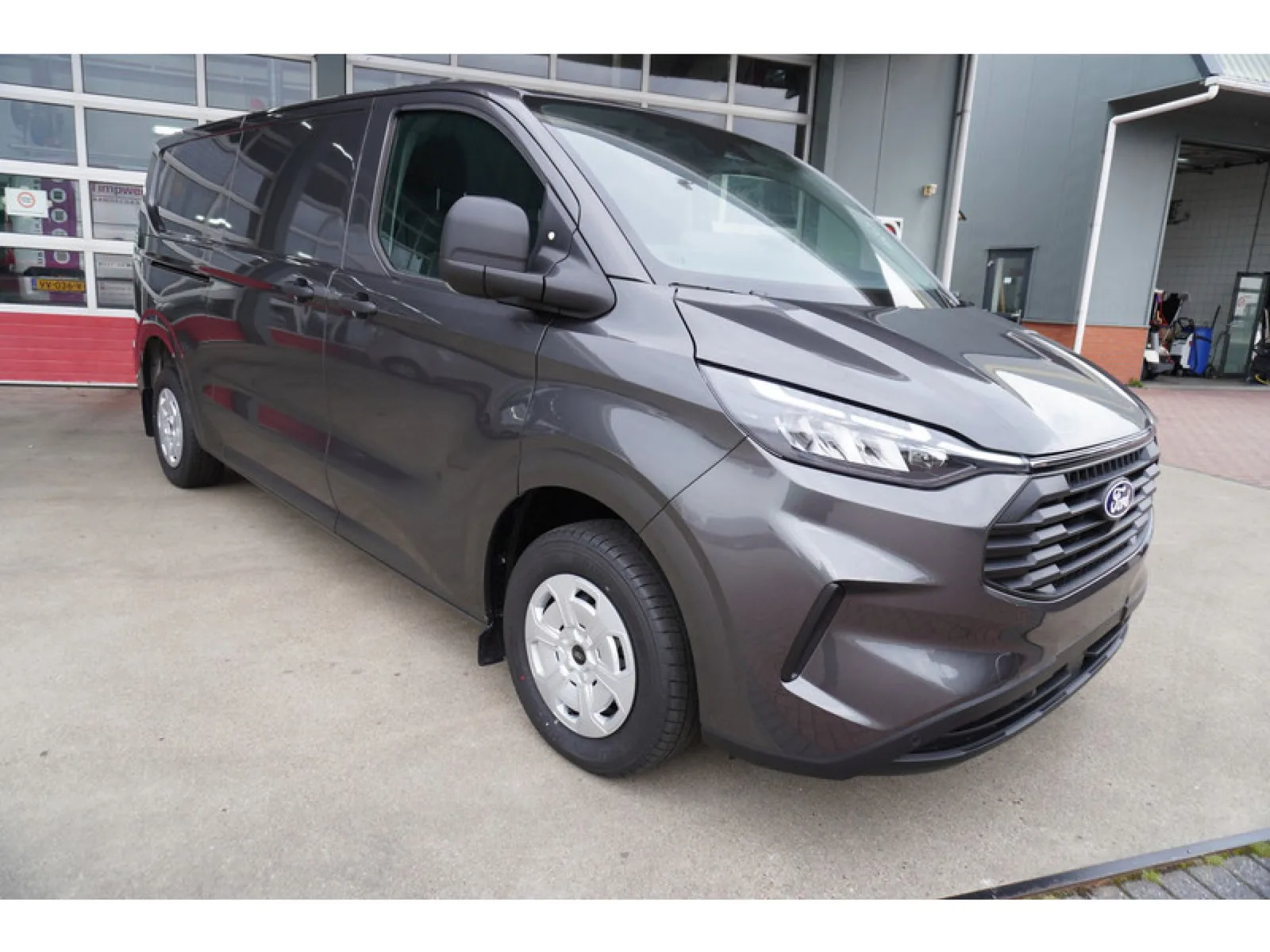 Ford Transit Custom (2024) — foto 1
