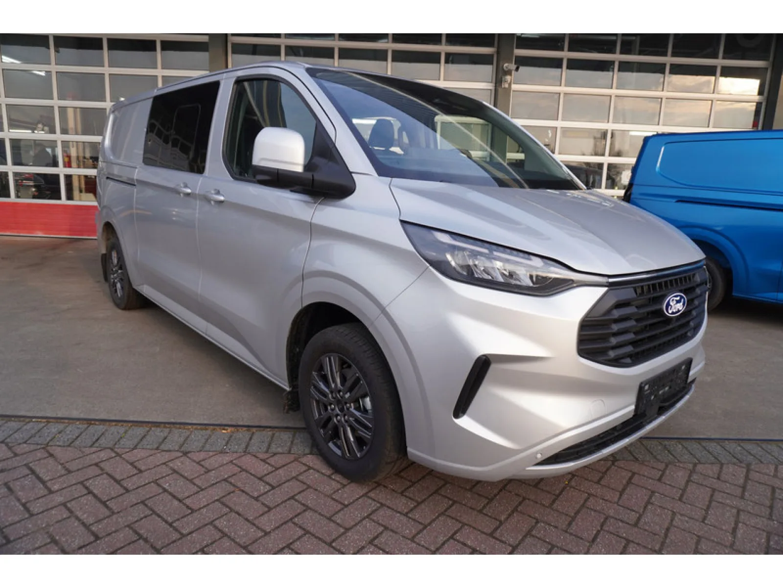 Ford Transit Custom (2024) — foto 1