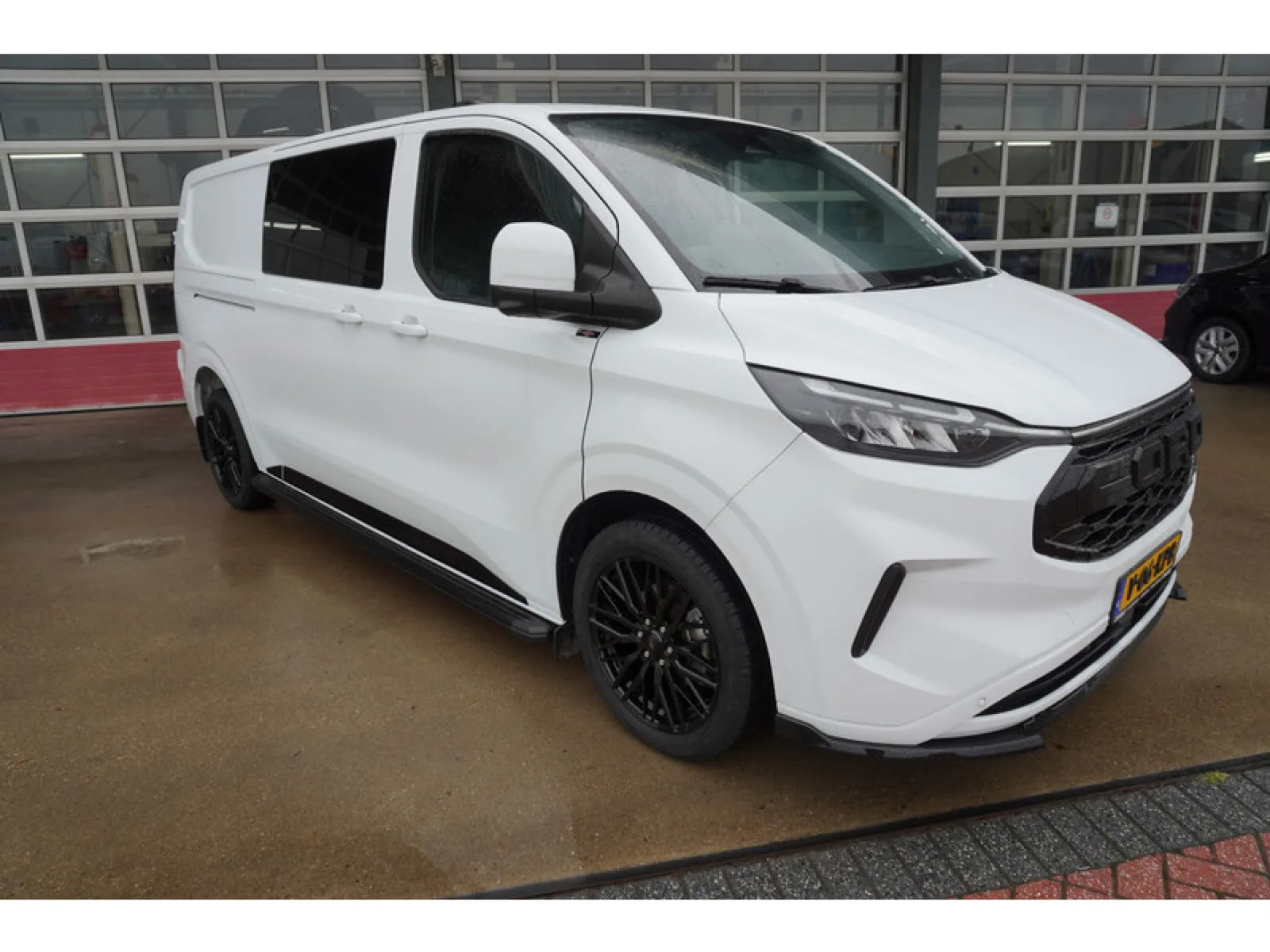 Ford Transit Custom (2024) — foto 1