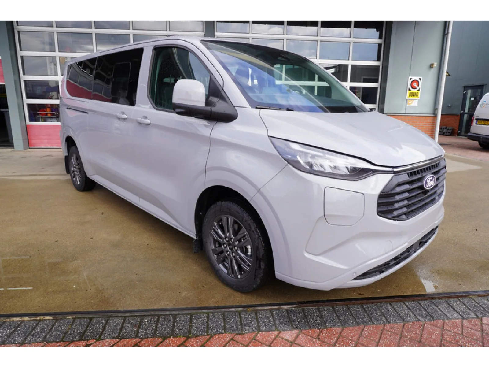 Ford Transit Custom (2026) — foto 1