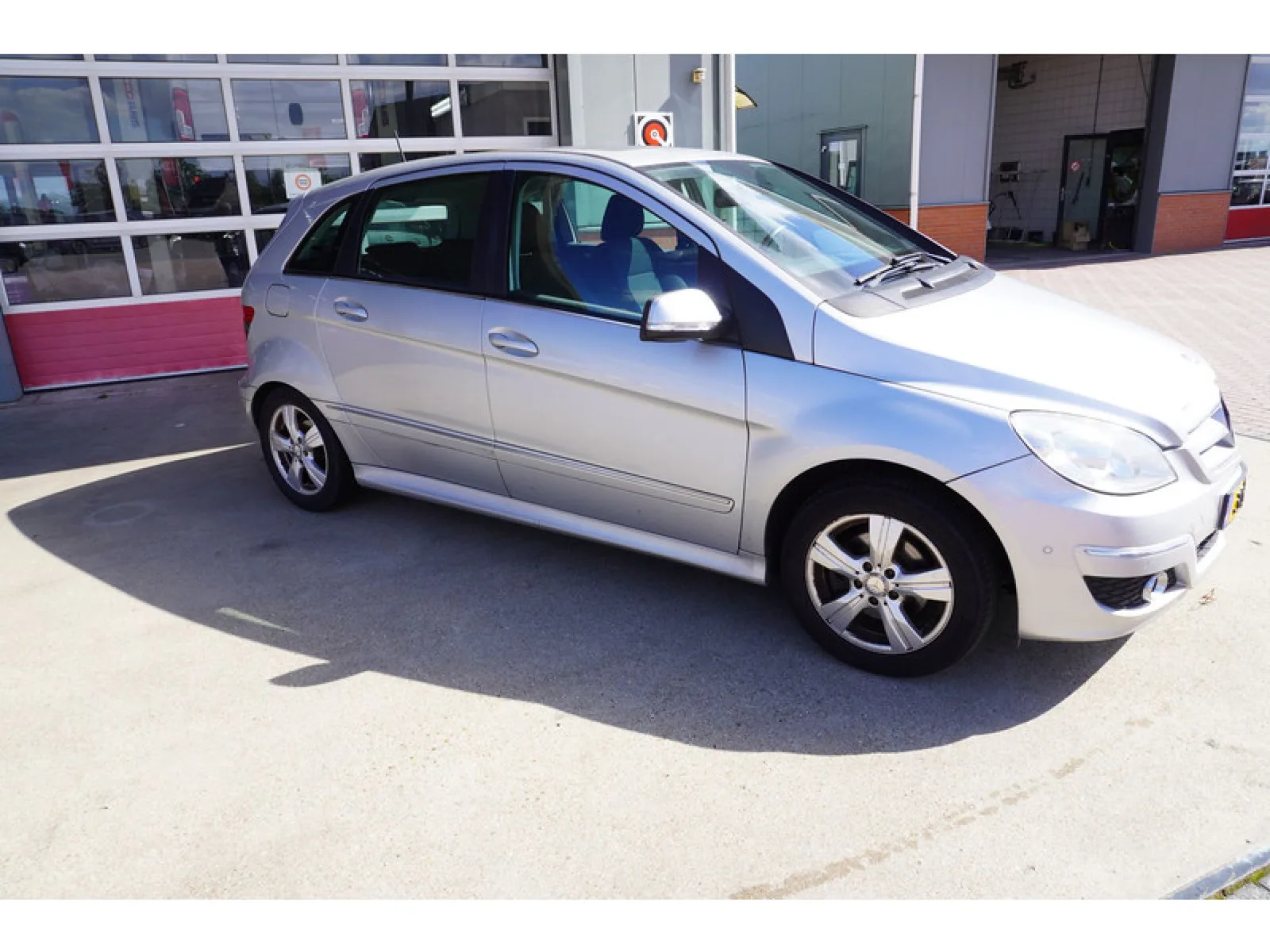 Mercedes-Benz B-Klasse (2009) — foto 1