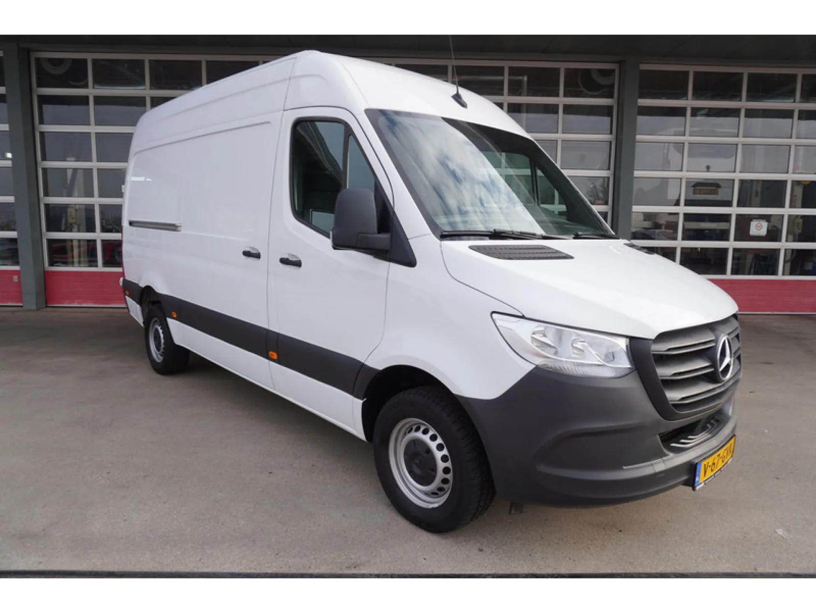 Mercedes-Benz Sprinter (2021) — foto 1