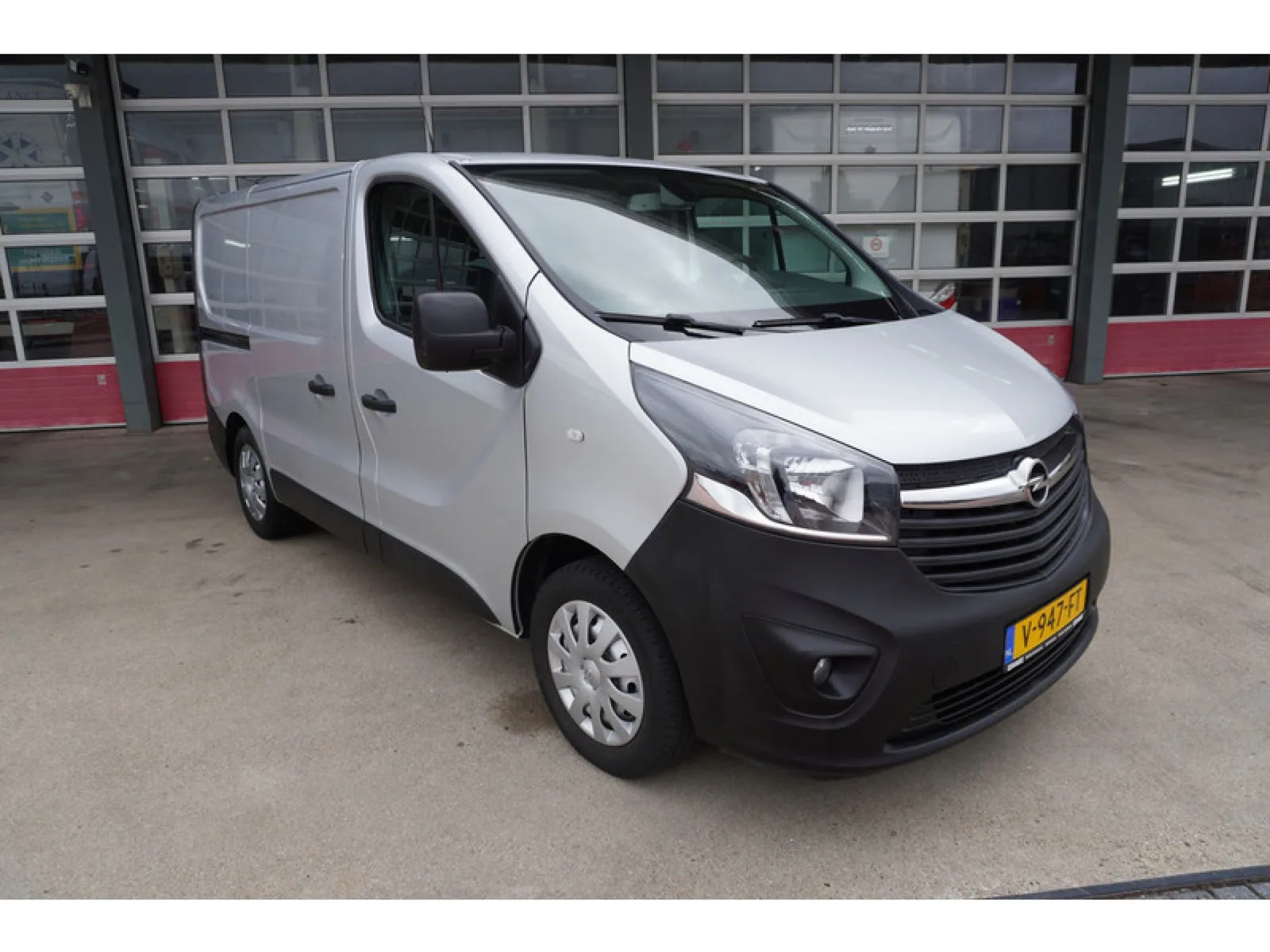 Opel Vivaro (2017) — foto 1