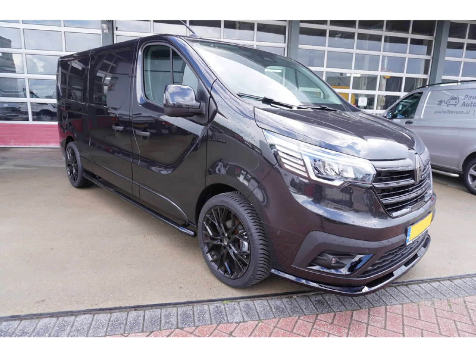 Renault Trafic (2024) — foto 1
